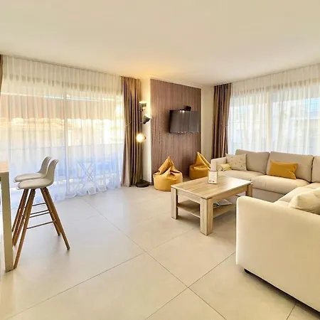 Beautiful 2 - Ac - Wifi - Near Palais